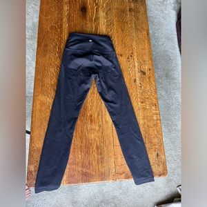Black Lululemon Wunder Under Leggings